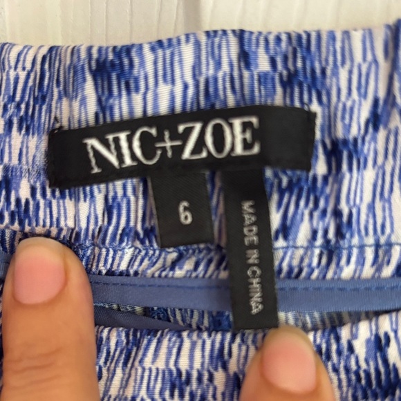NIC+ZOE Blue and White Patterned Wide Leg Pants - Picture 2 of 7